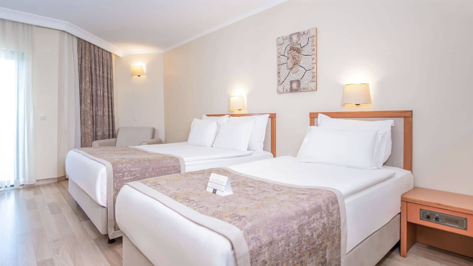 rooms-standard-room-sea-view