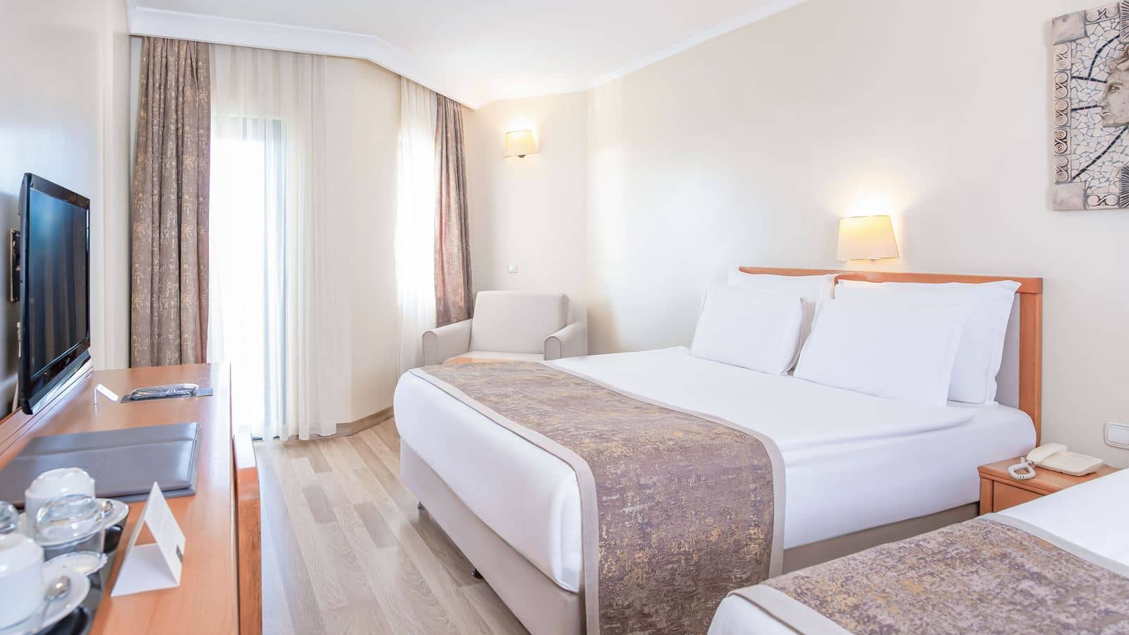 rooms-standard-side-sea-view