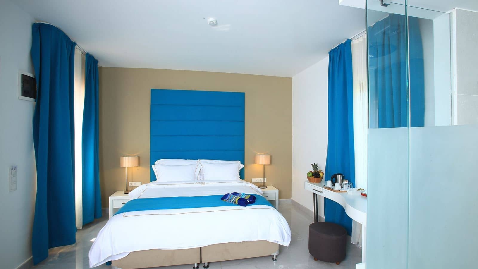 rooms-junior-room