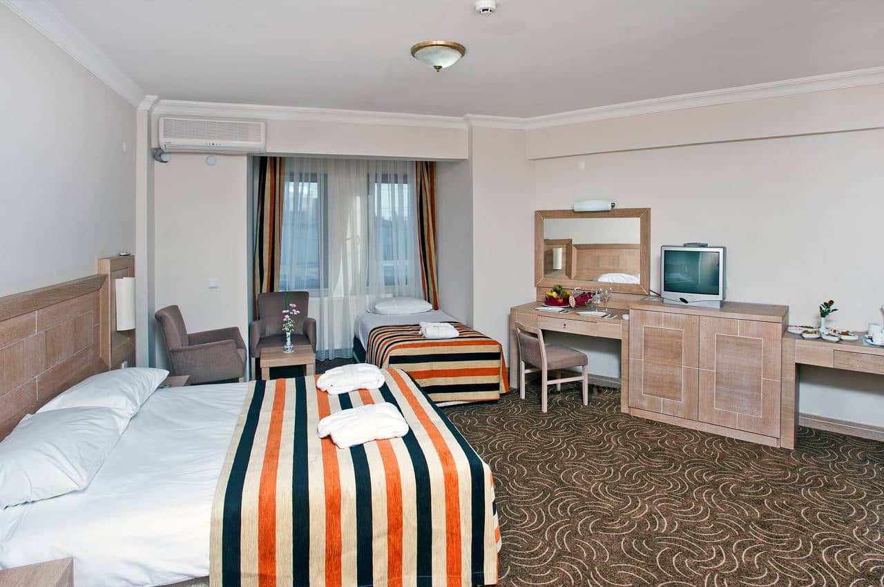 rooms-standard-room