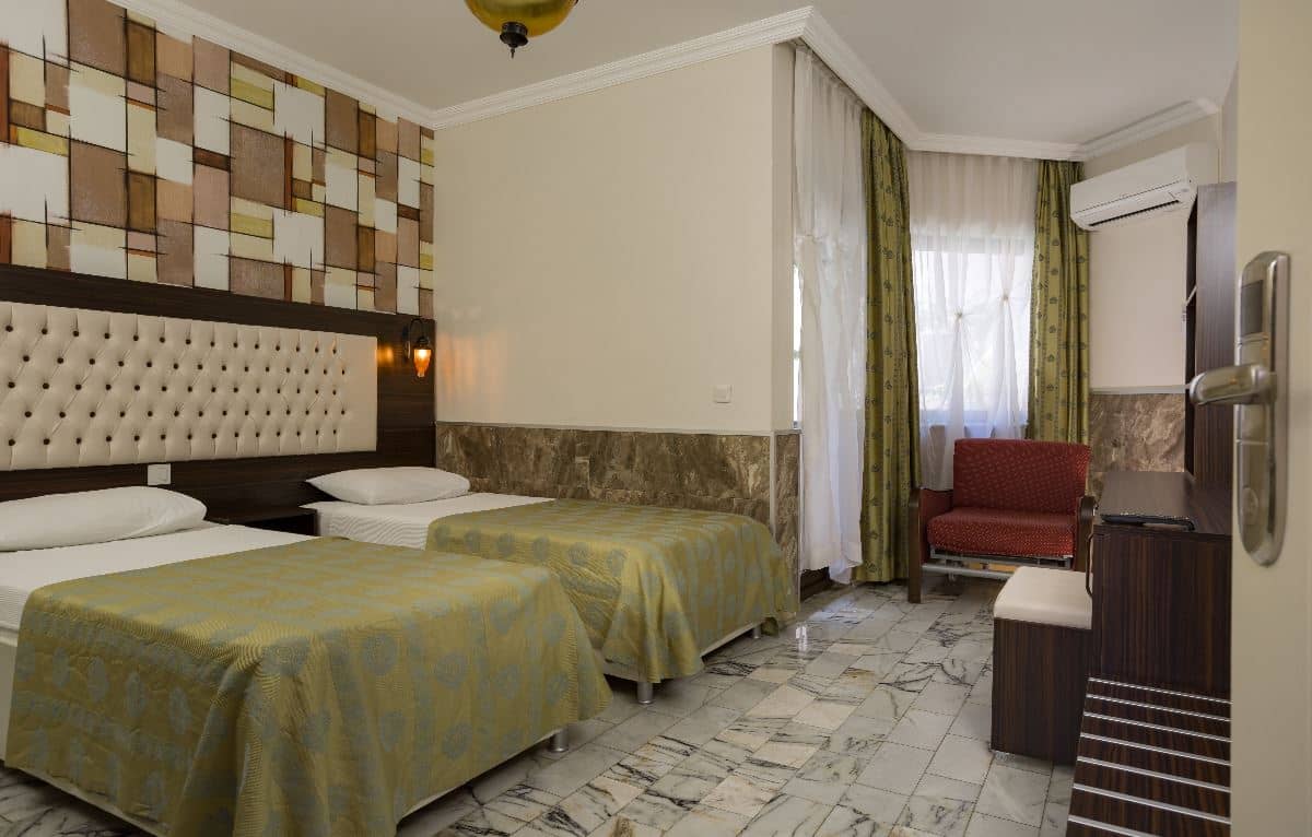rooms-standard-room