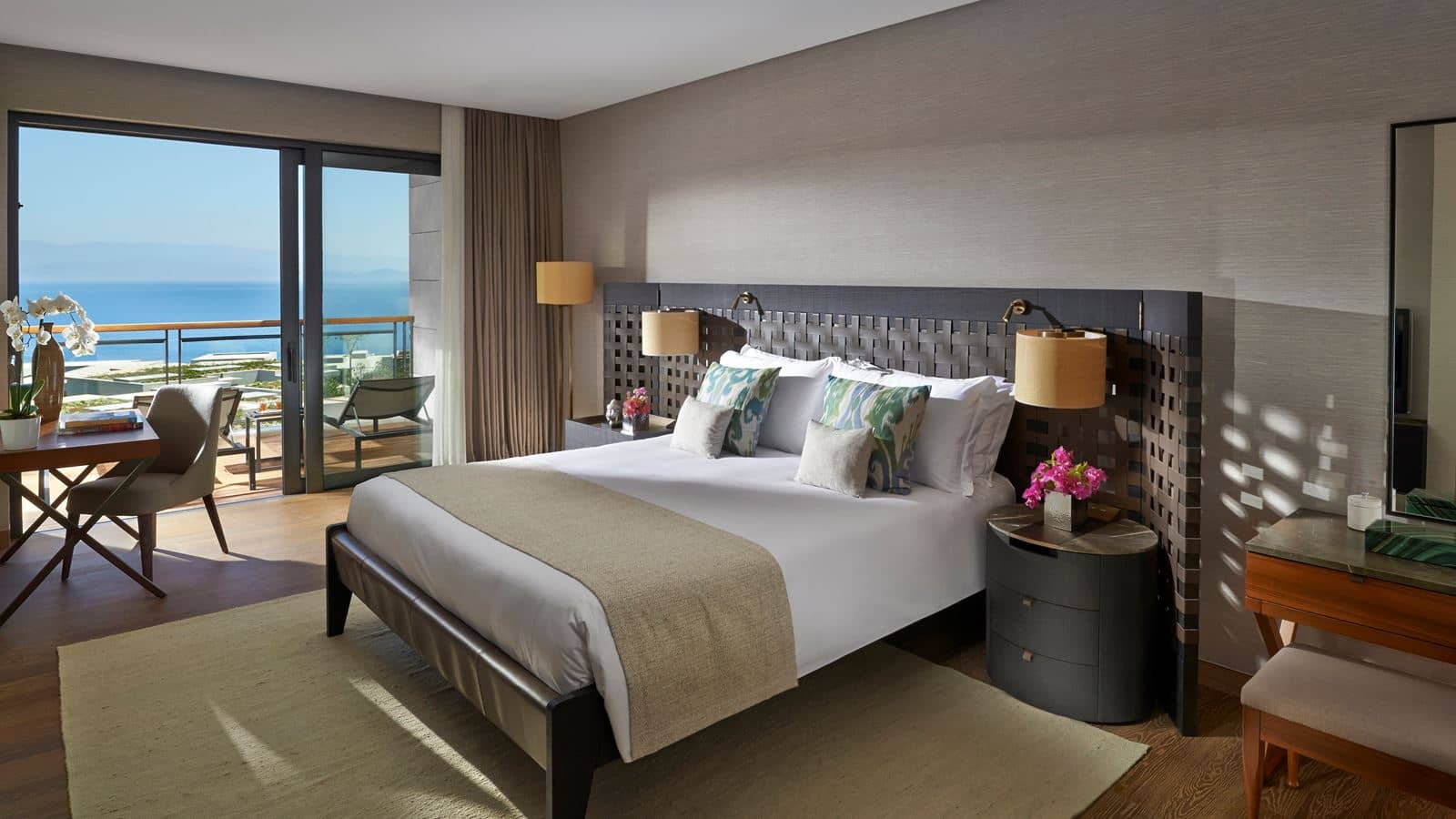 rooms-one-bedroom-sea-view-apartment