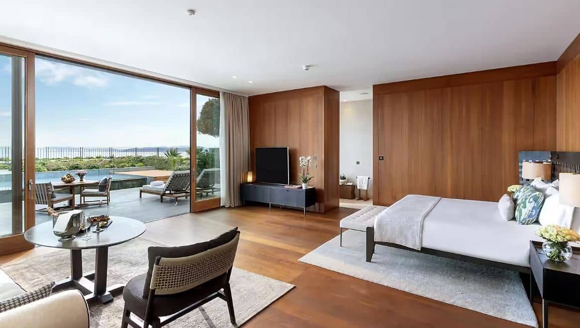 rooms-one-bedroom-villa-with-pool
