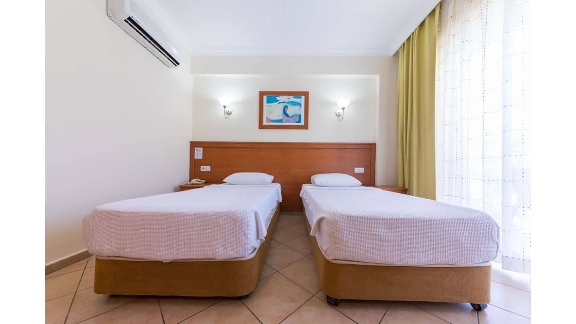 rooms-standard-room