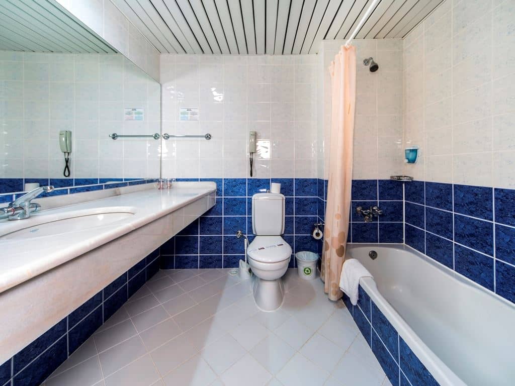 rooms-standard-room