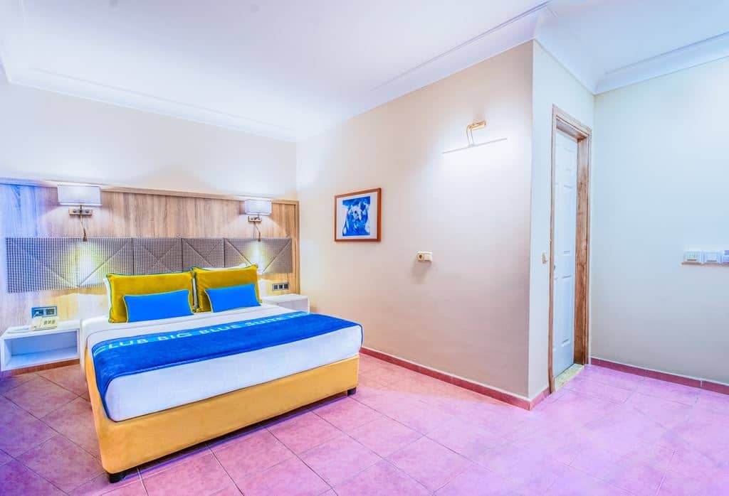 rooms-standard-room-with-balcony