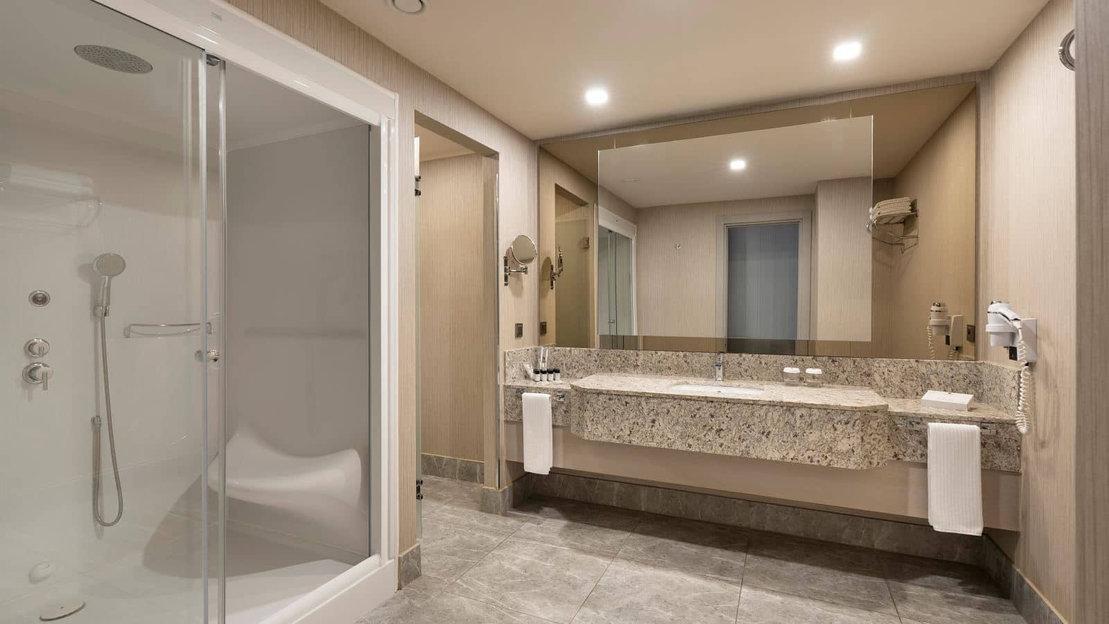 rooms-superior-standard-room