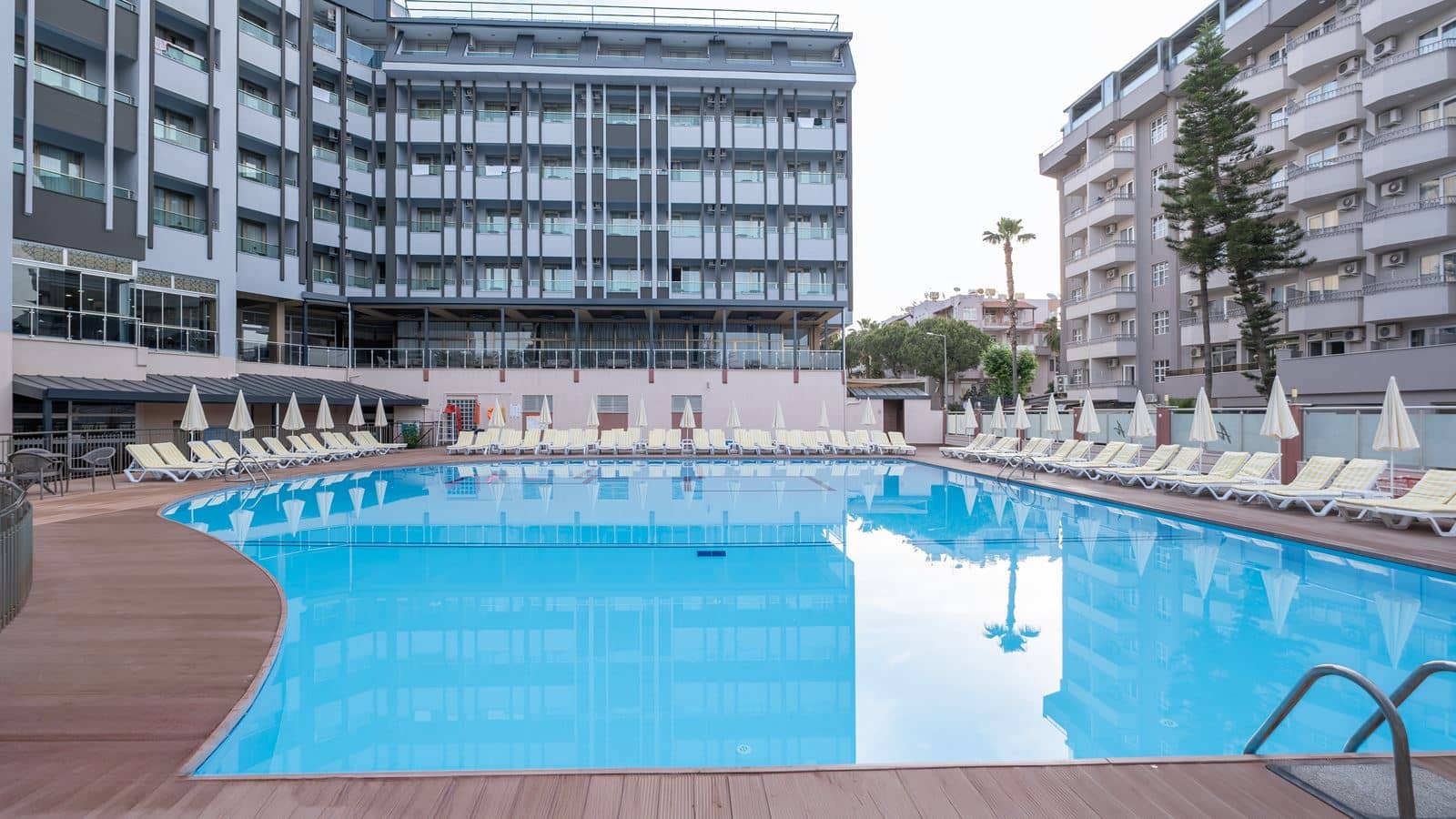 pools-outdoor-pool