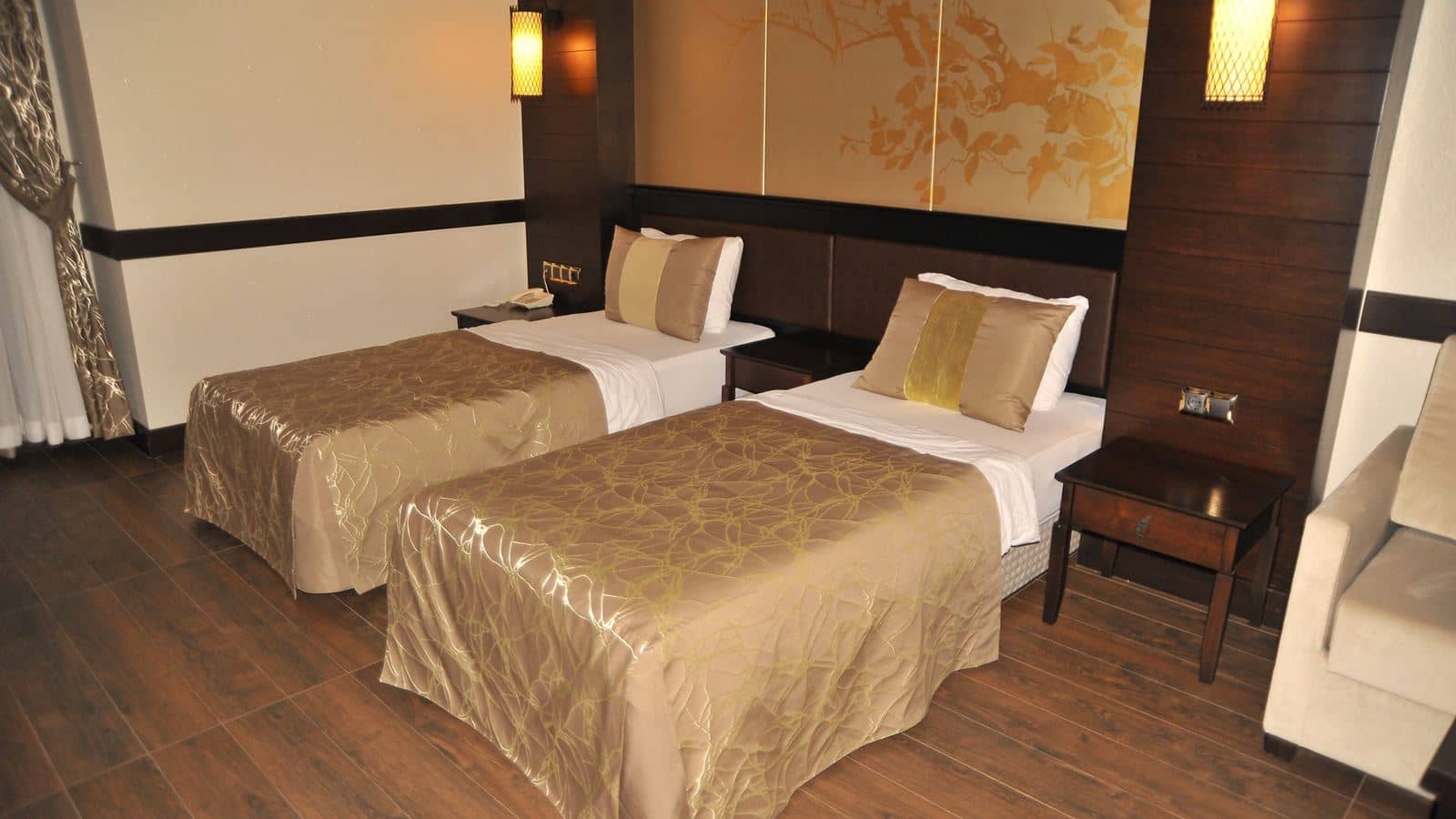 rooms-suit-oda