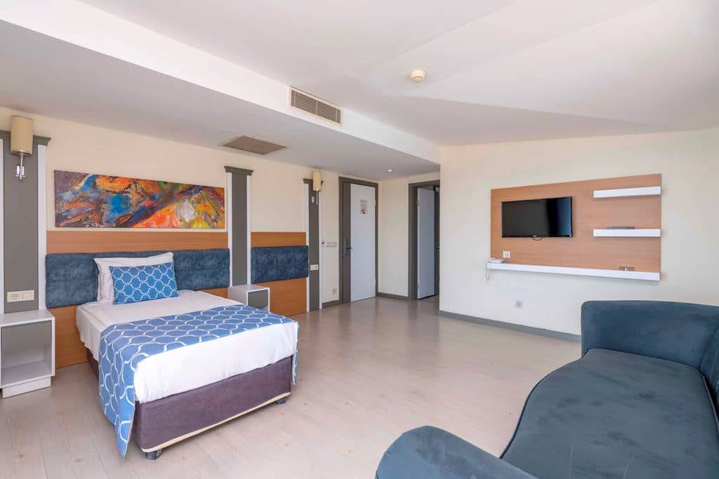 rooms-junior-suit