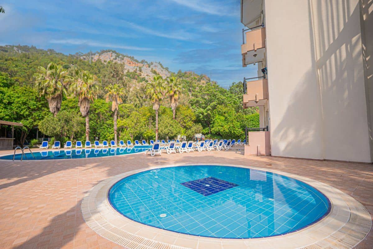 pools-outdoor-pool