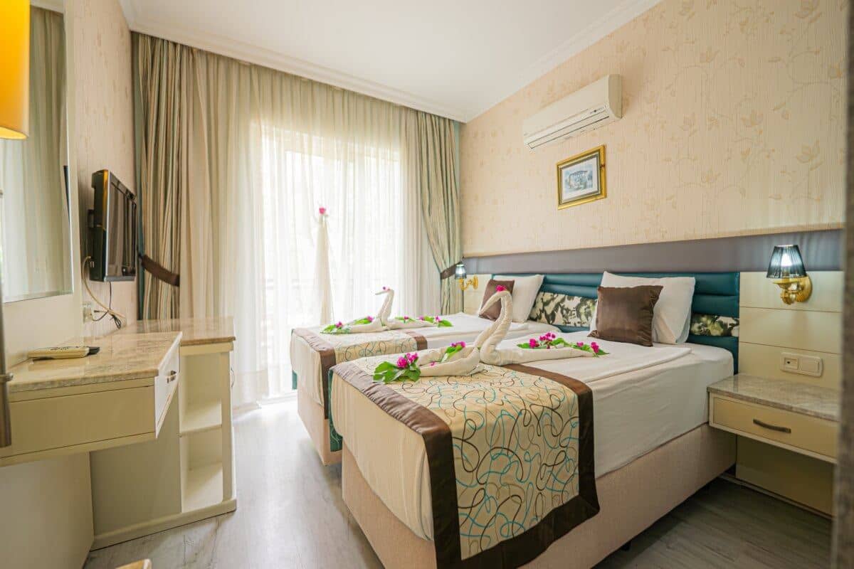 rooms-standard-room