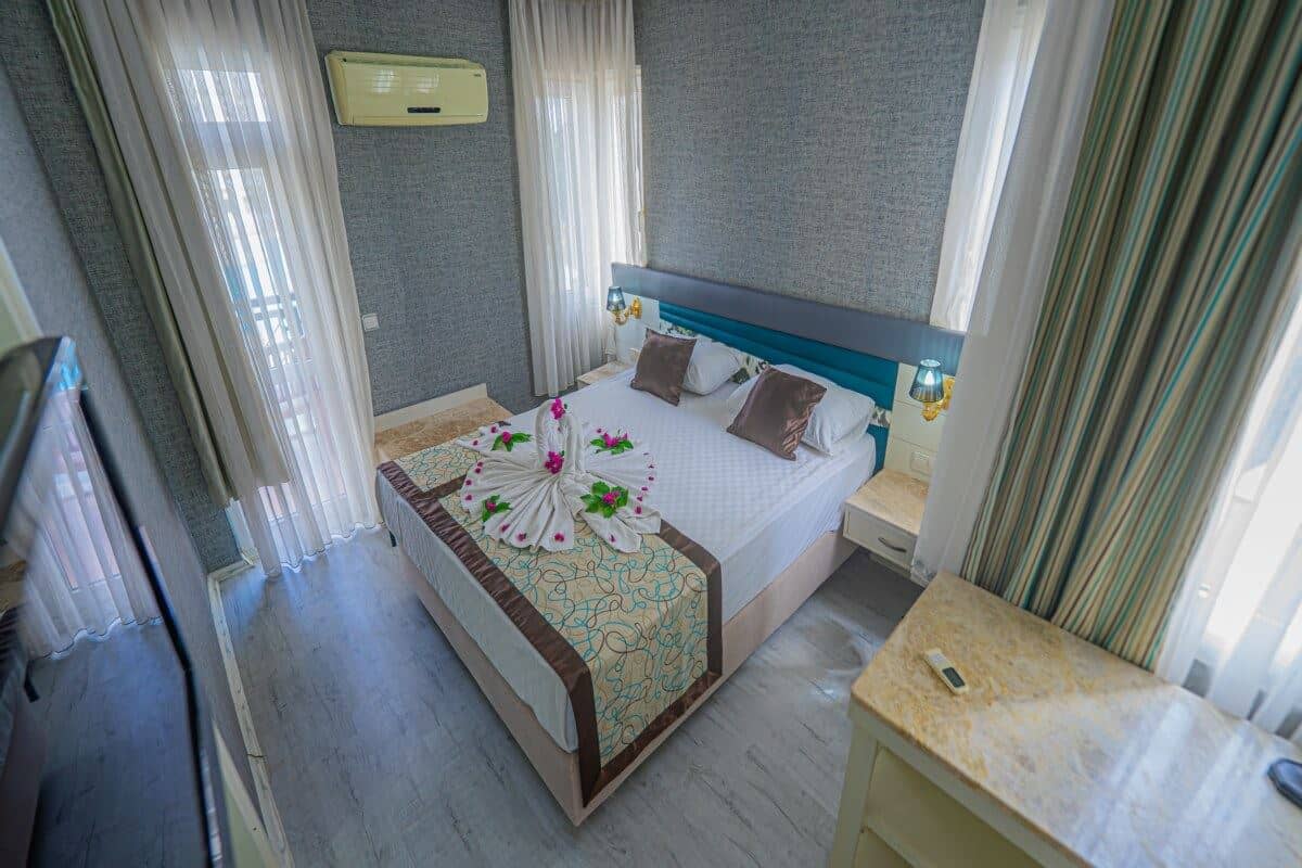 rooms-family-room