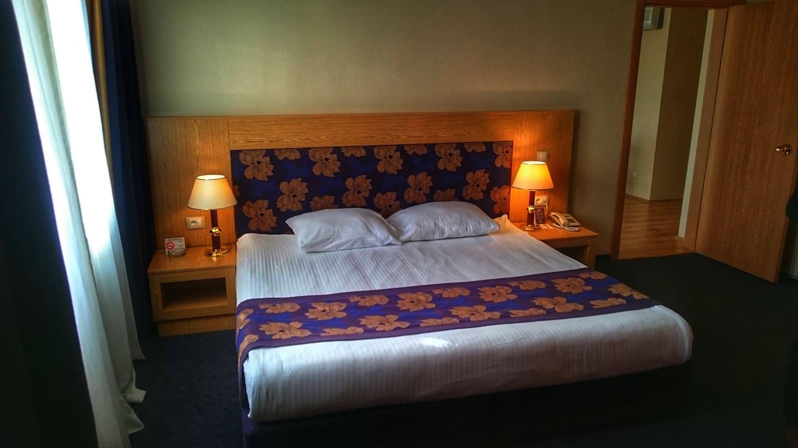 rooms-standard-room