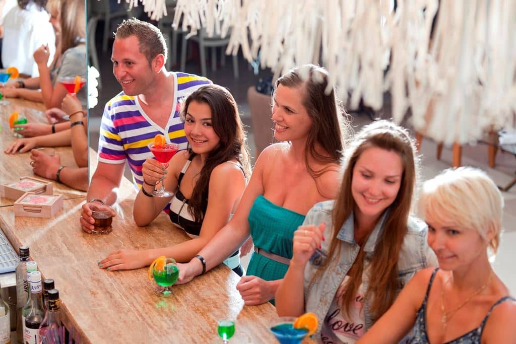 bars-beach-bar