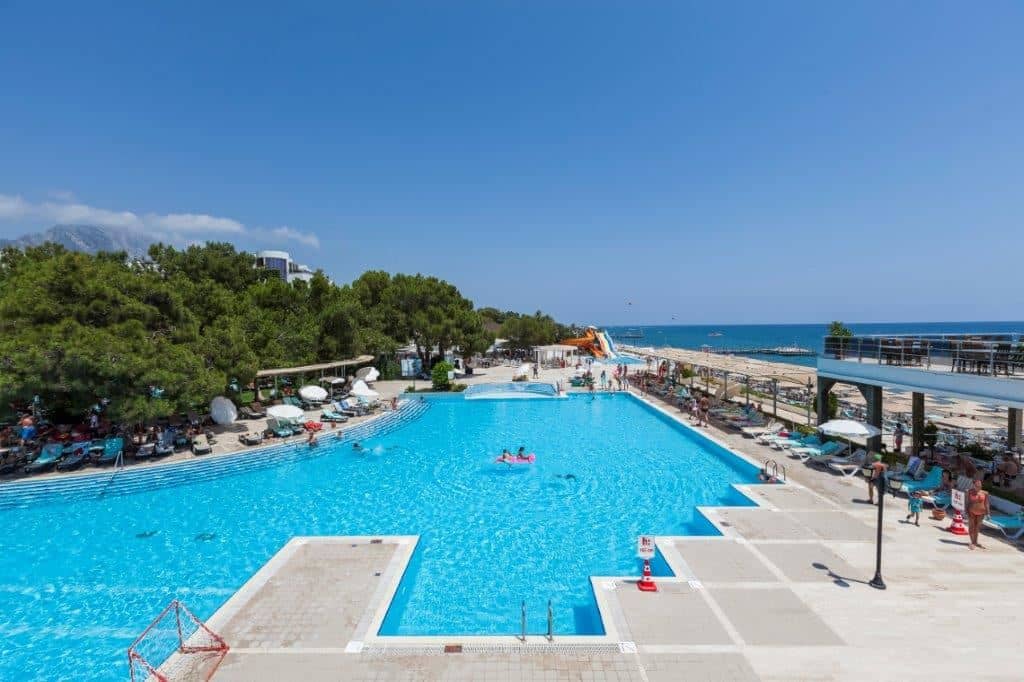 pools-outdoor-pool