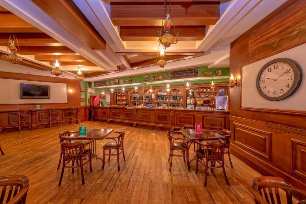 bars-lobby-bar