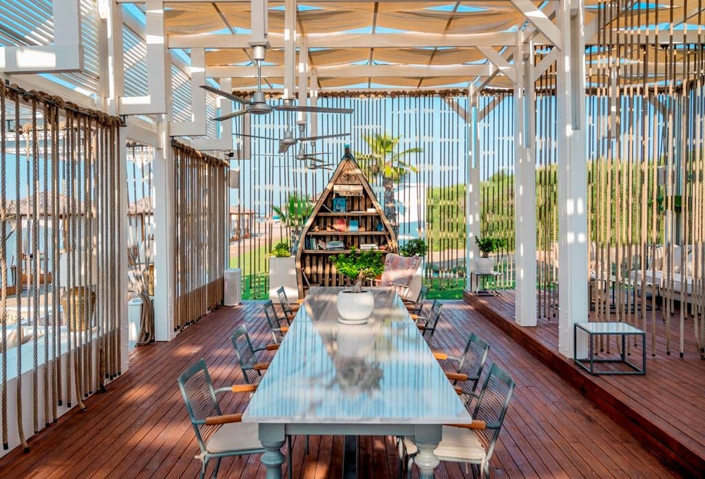 bars-beach-lounge