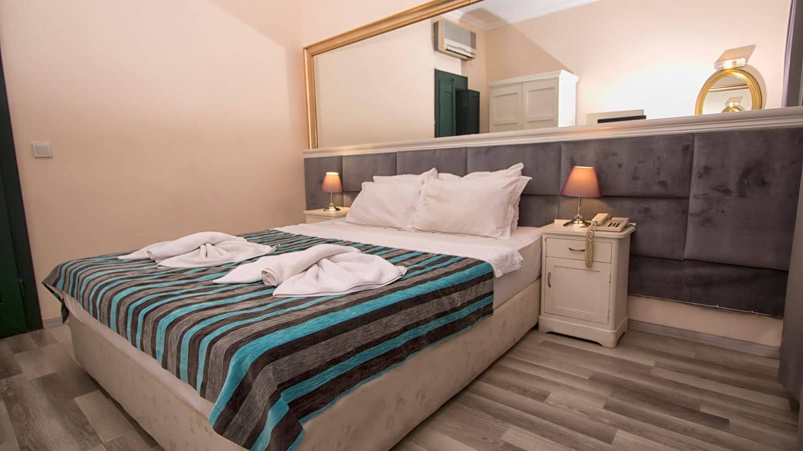 rooms-standard-room