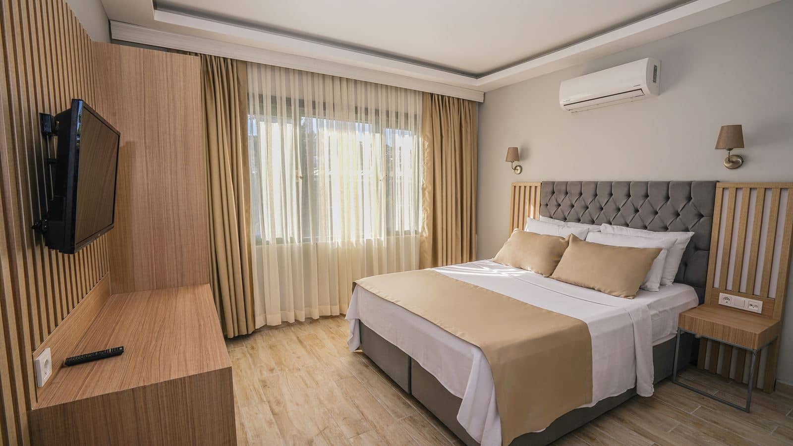 rooms-superior-room