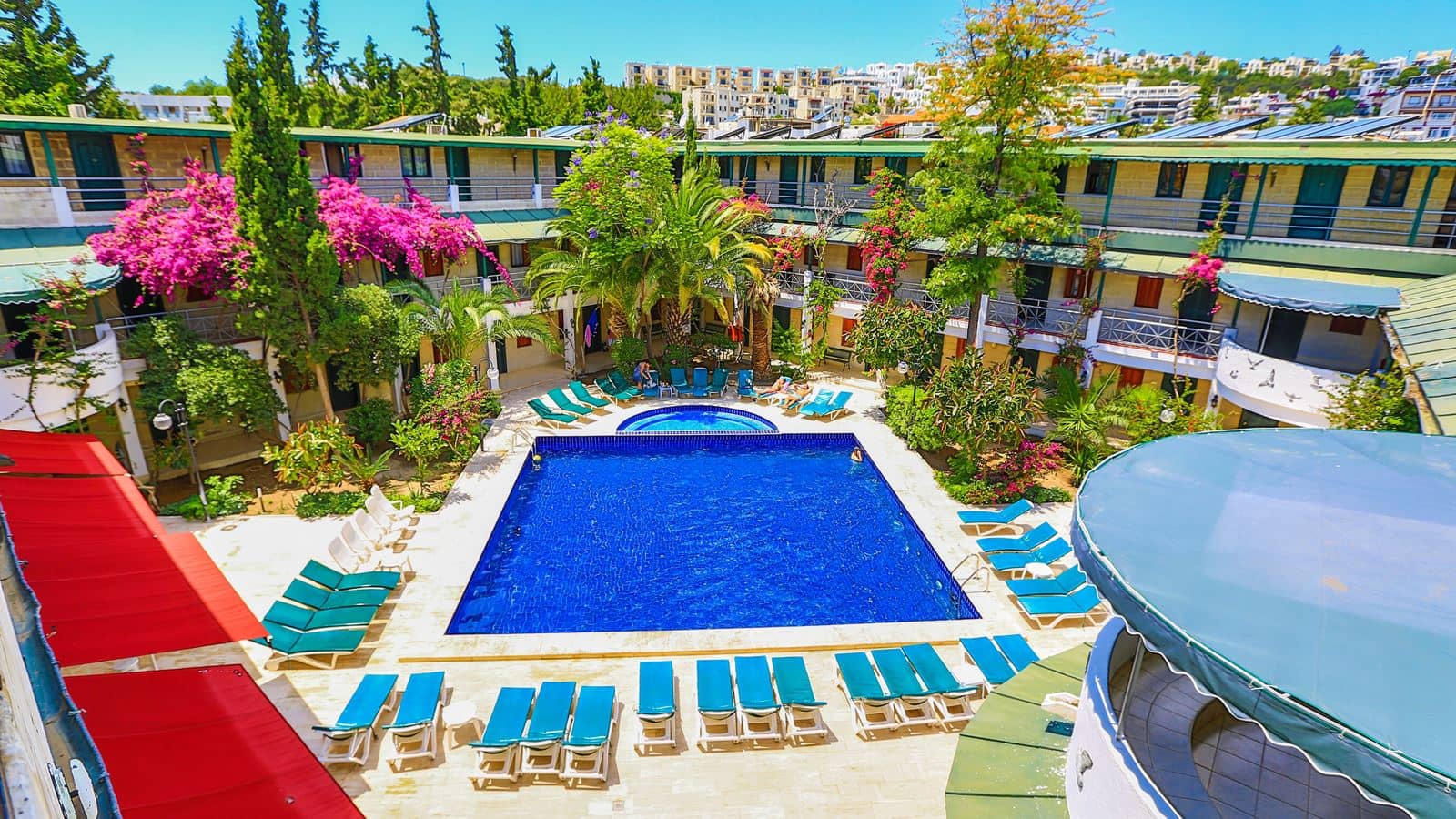 pools-outdoor-pool