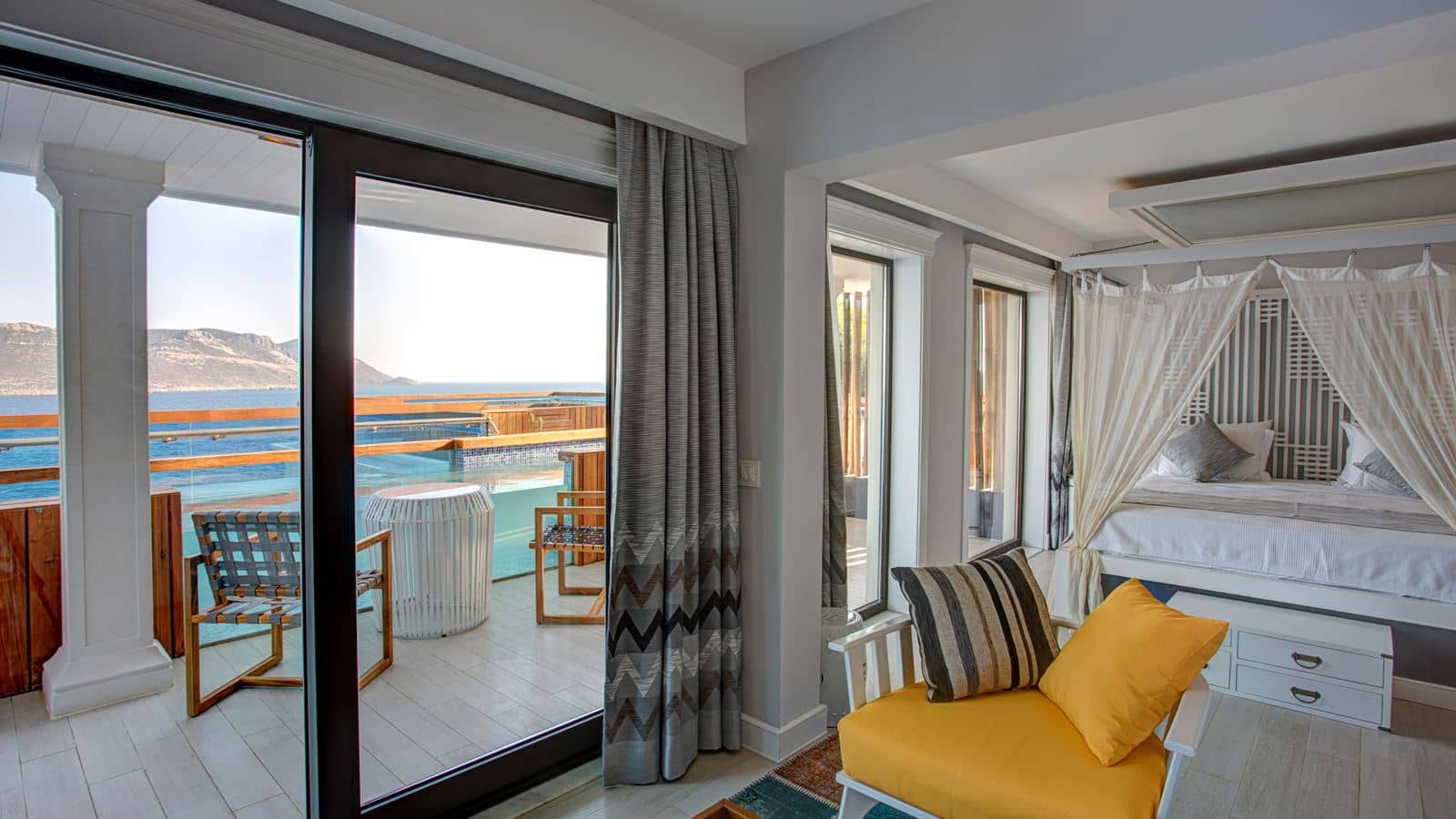 rooms-honeymoon-suite