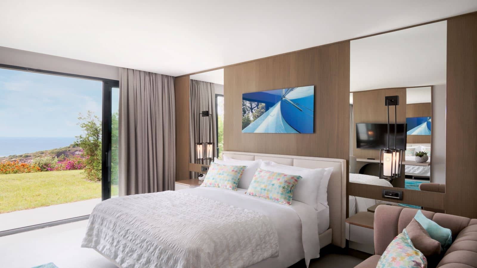 rooms-deluxe-room-sea-view-with-sofa