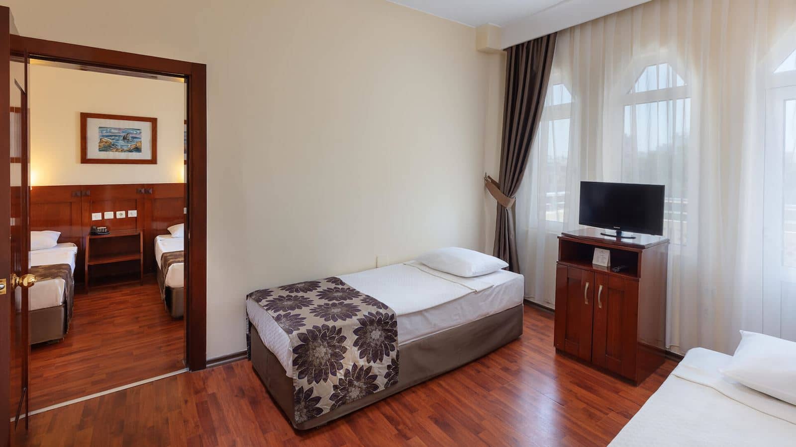 rooms-standard-room