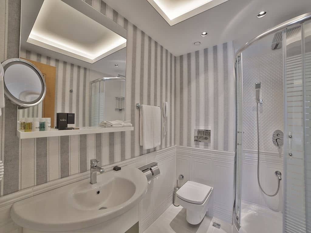 rooms-kose-suit