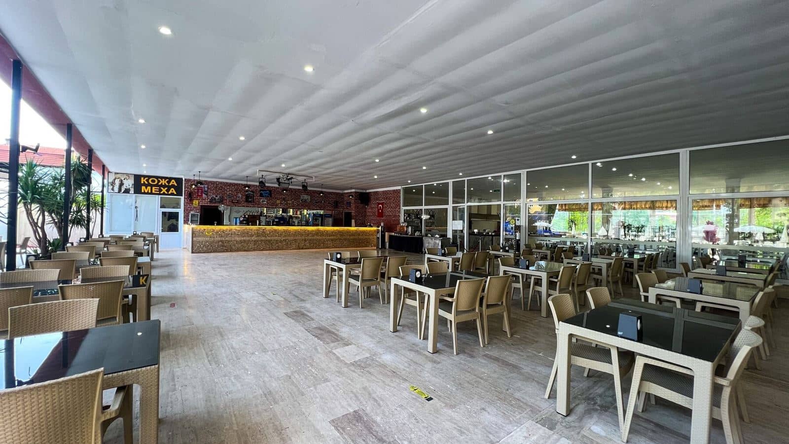 restaurants-restaurants