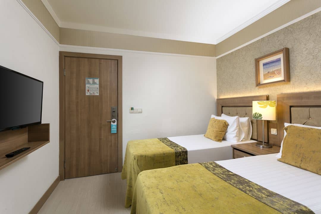 rooms-family-room