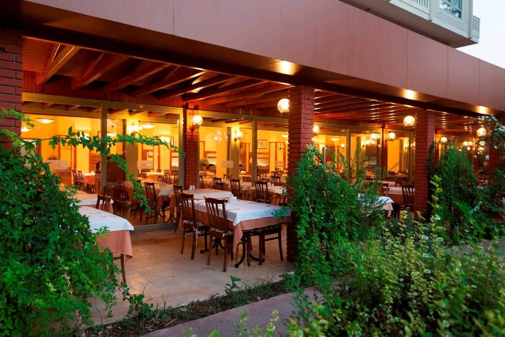 restaurants-main-restaurant