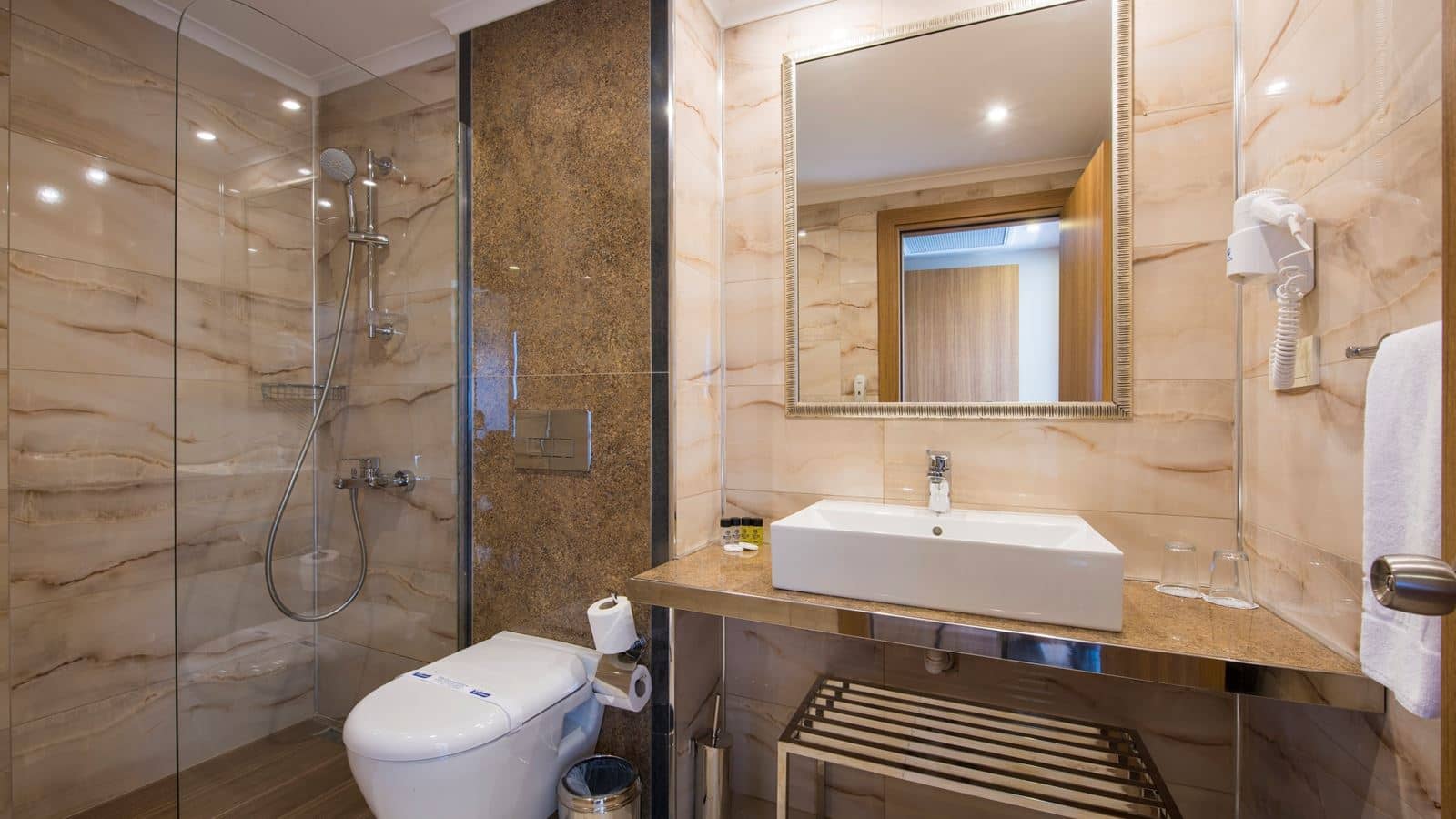 rooms-standard-room-sea-view