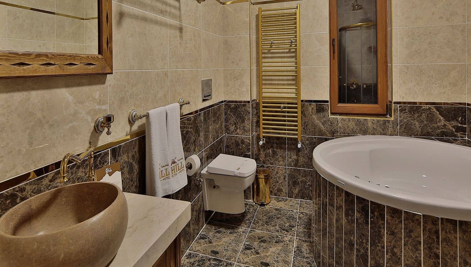 rooms-king-suite