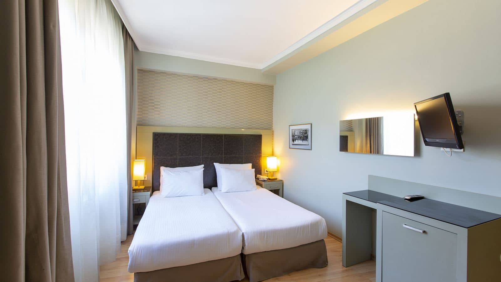 rooms-standard-room