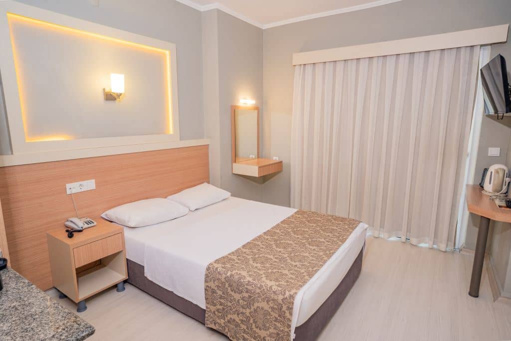 rooms-standard-room