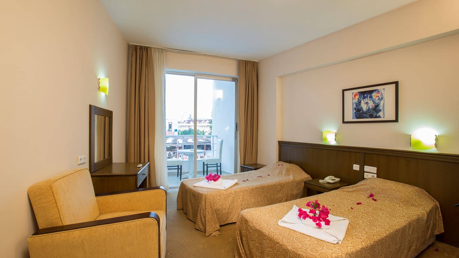 rooms-family-room