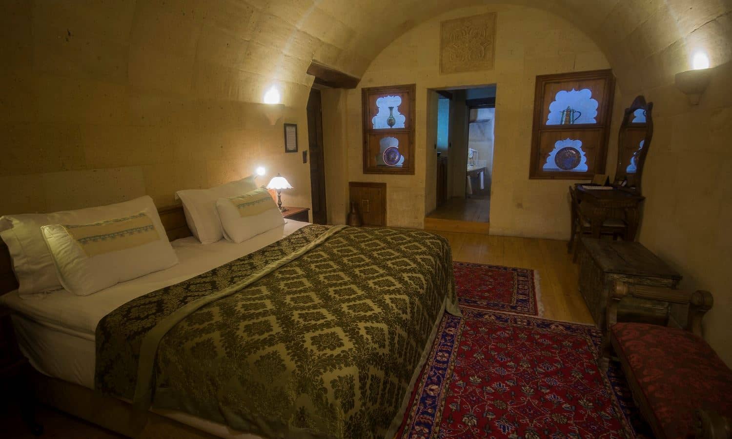 rooms-superior-room