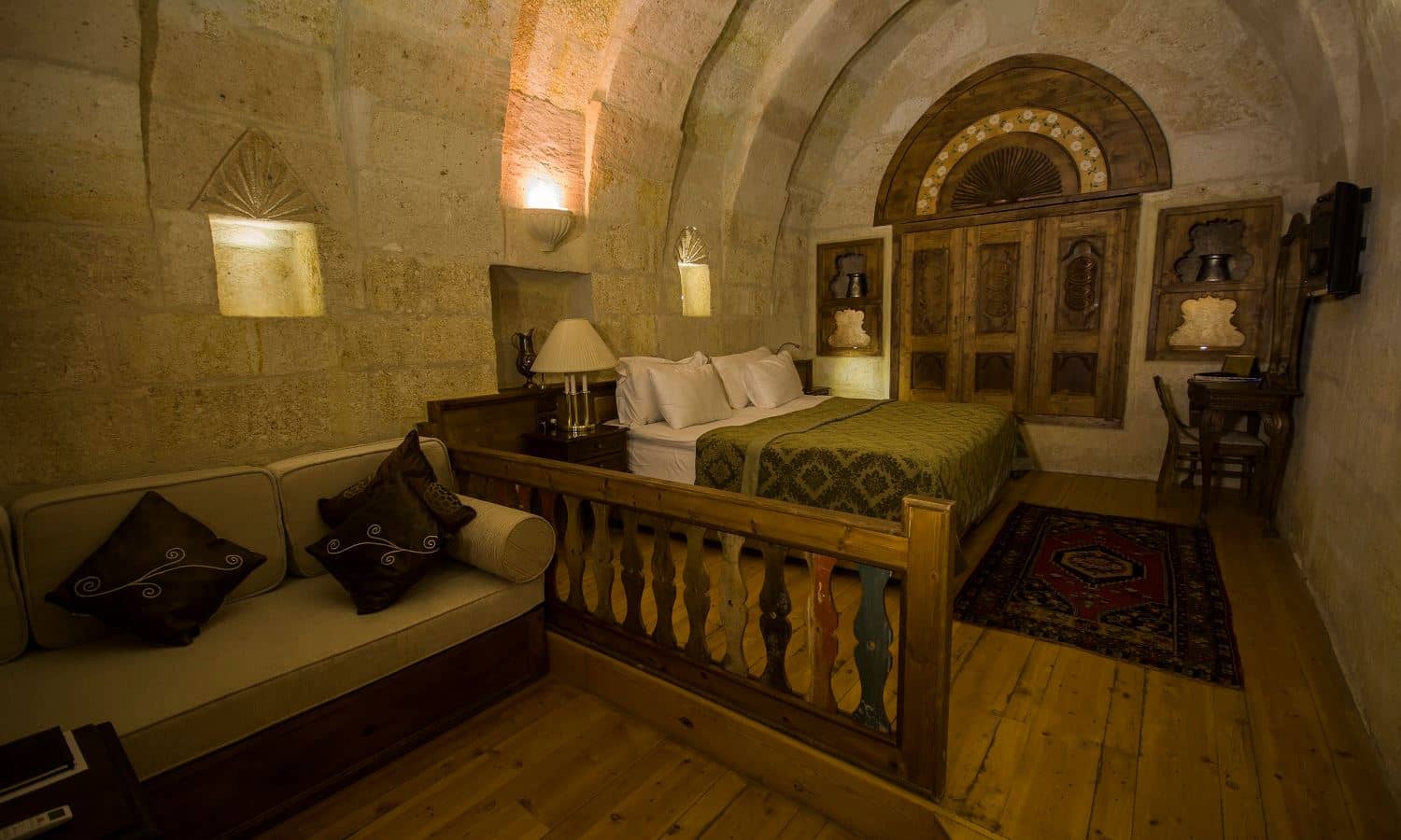 rooms-superior-room