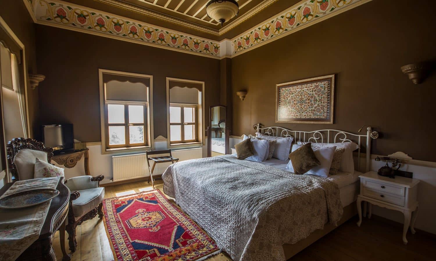 rooms-superior-room