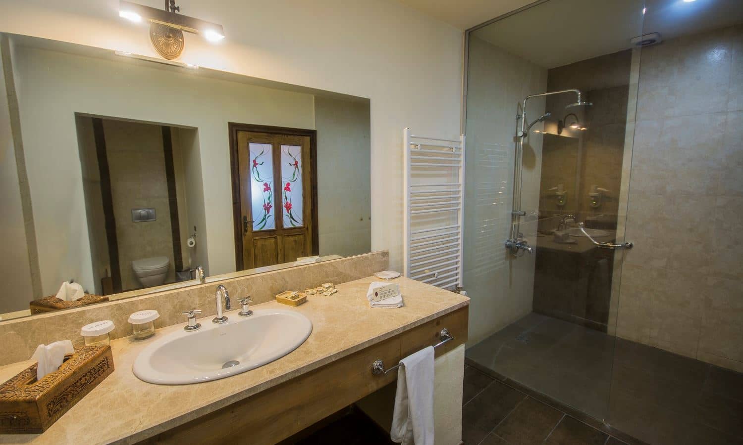 rooms-superior-room