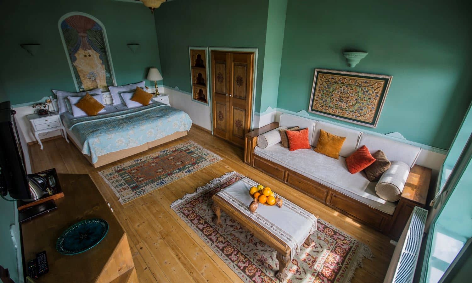 rooms-superior-room