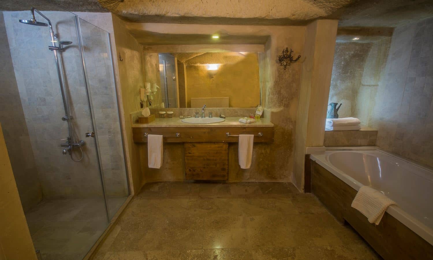 rooms-suite-room