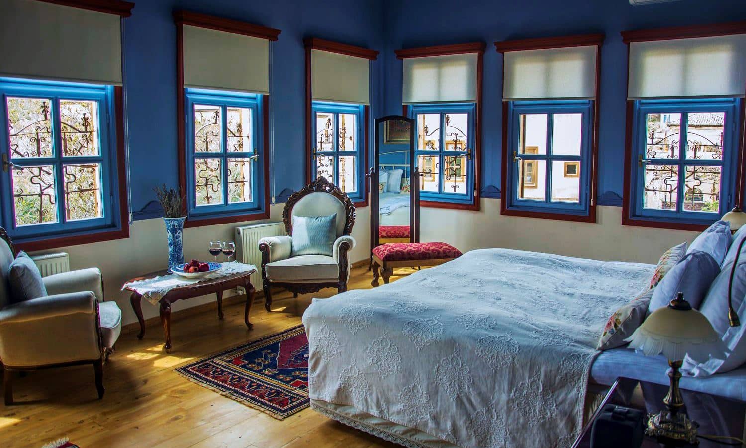 rooms-suite-room