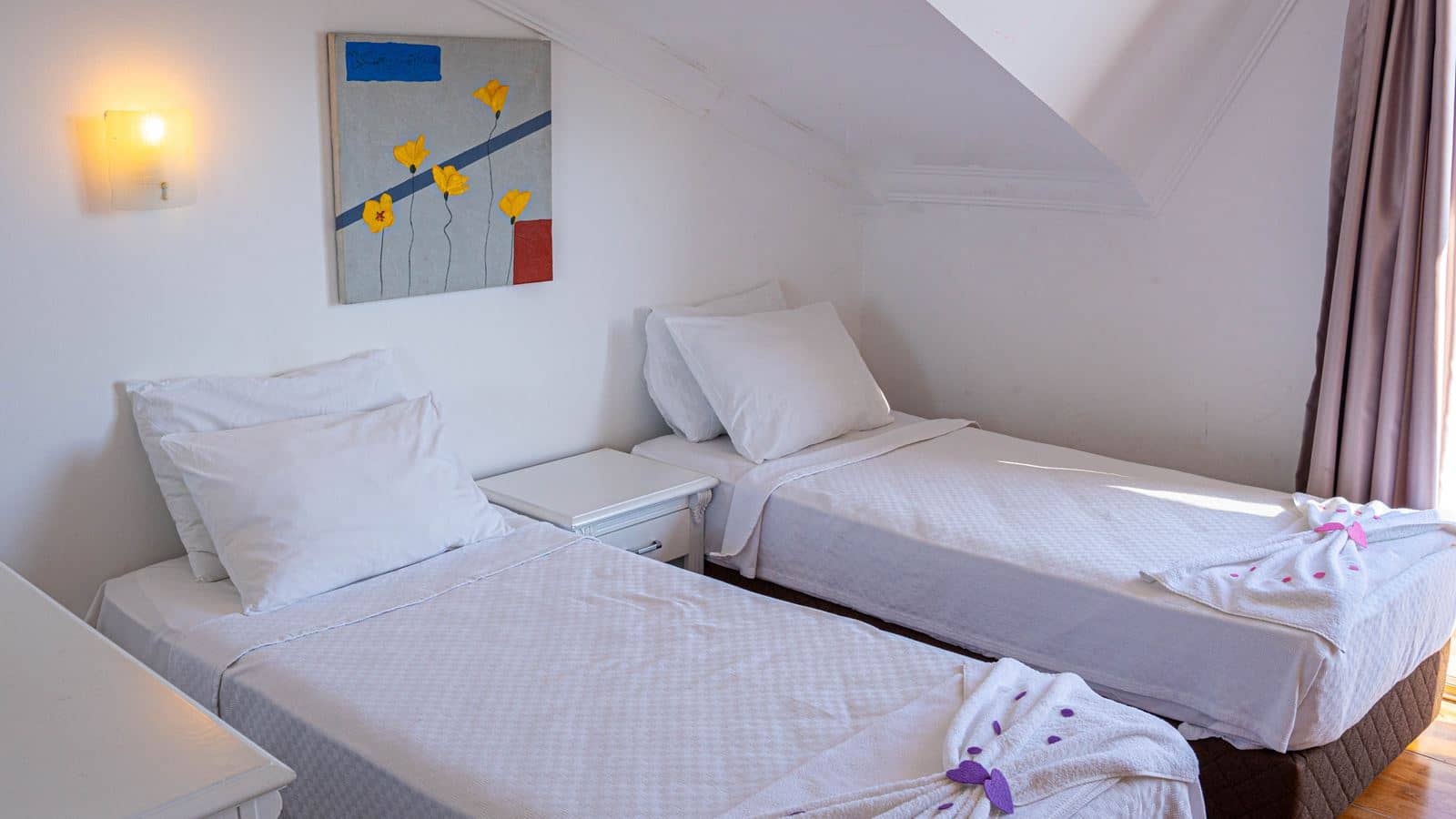 rooms-standard-room