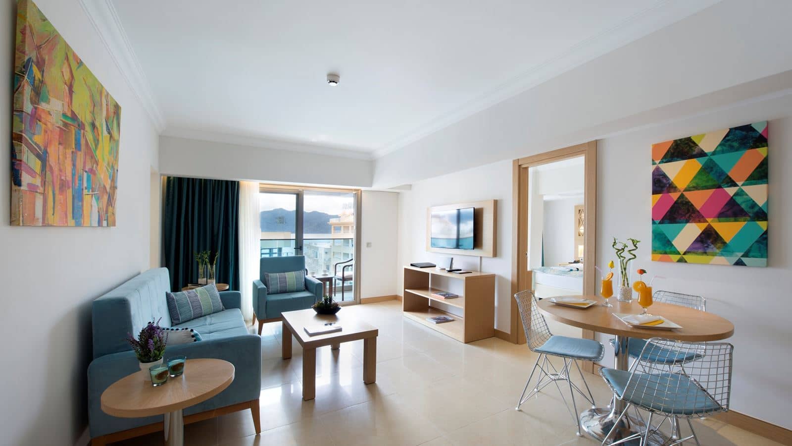 rooms-highend-designer-suit