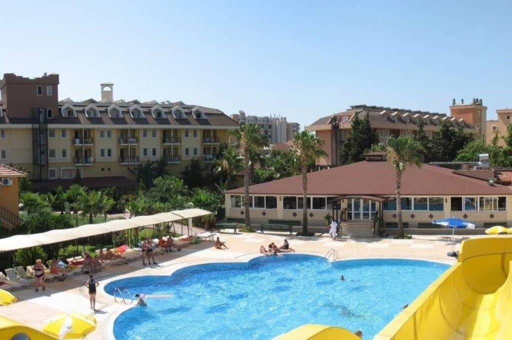 pools-outdoor-pool