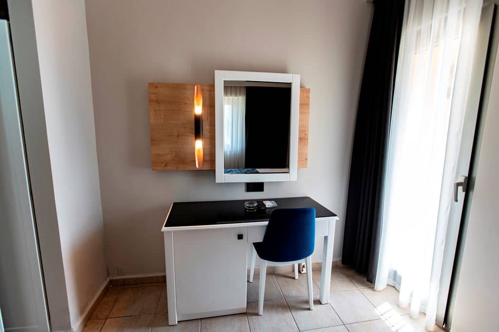 rooms-family-room