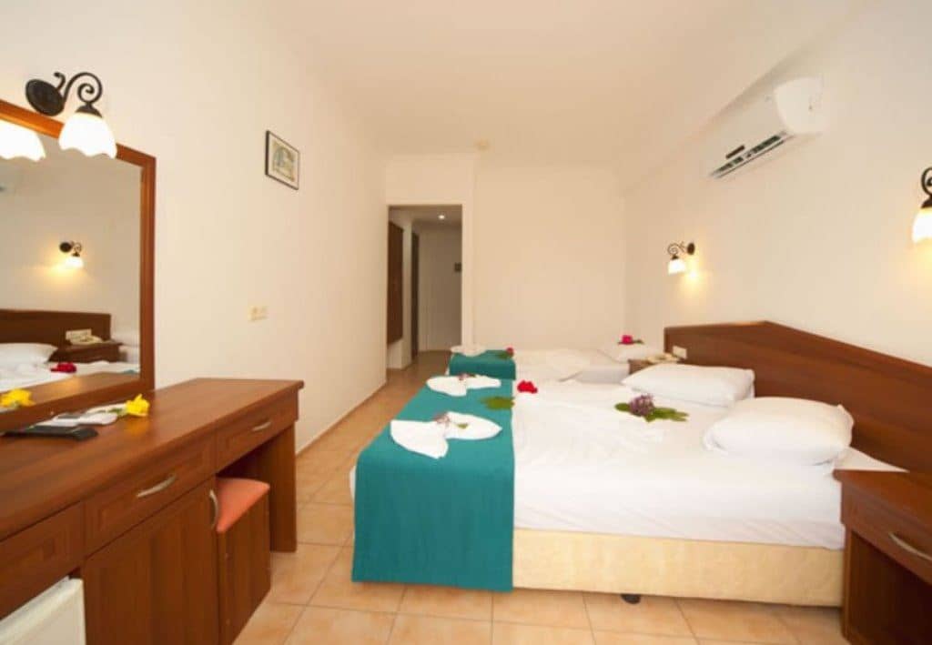 rooms-standard-room