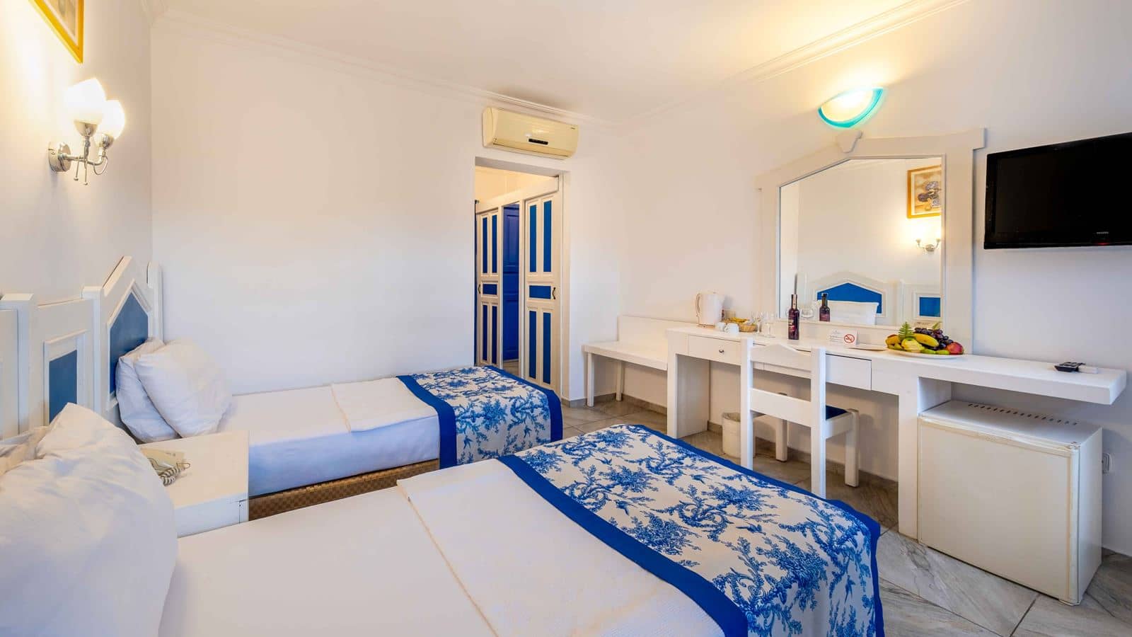 rooms-standard-room-with-balcony